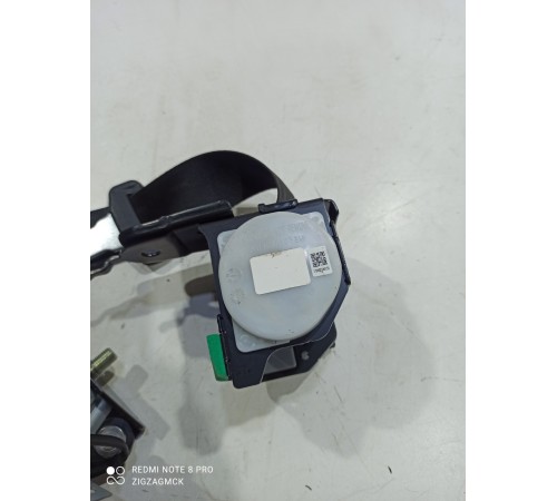 Ремень безопасности (задний центральный)