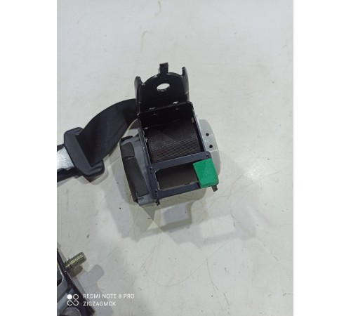 Ремень безопасности (задний центральный)