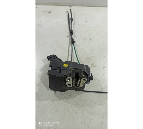 Замок двери (задний правый)