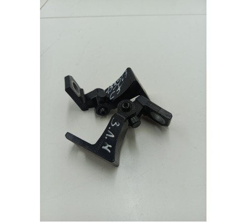 Комплект петель задней левой двери