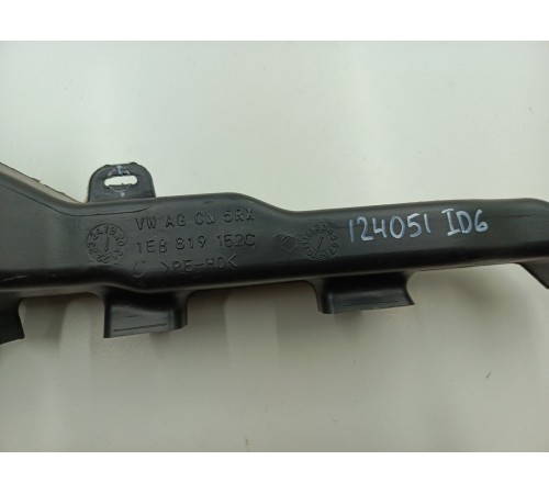 Воздуховод салона