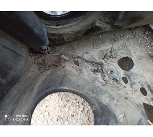 Лонжерон(передний правый)