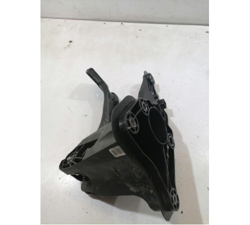 Педаль тормоза