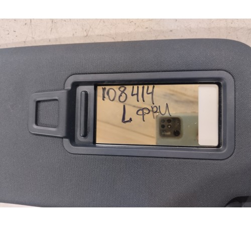 Солнцезащитный козырёк (левый)