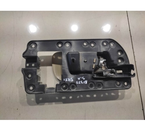 Ручка двери(задняя, левая, внутренняя)