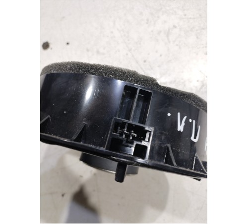 Динамик двери (передний левый)