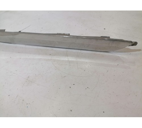 Молдинг заднего бампера правый