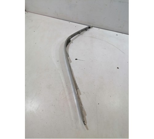 Молдинг заднего бампера правый