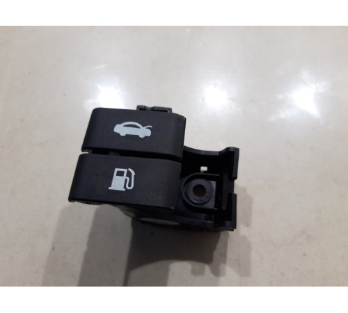 Рычаг открывания капота/бензобака