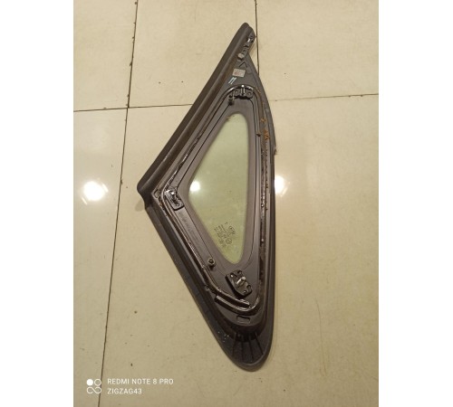 Глухое стекло (заднее, правое)