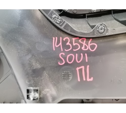 Обшивка двери передняя левая