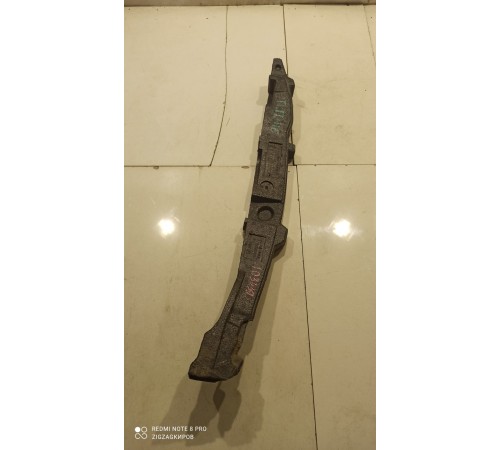 Уплотнитель крыла передний правый