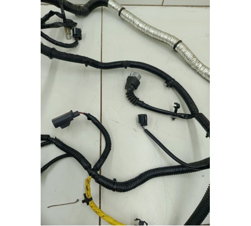 Электропроводка подкапотная с монтажным блоком