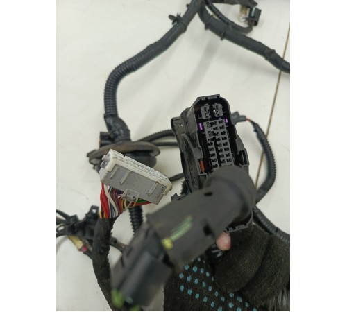 Электропроводка подкапотная с монтажным блоком