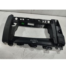 Накладка торпедо центральная