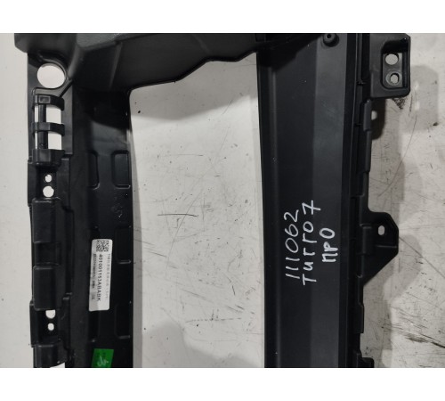 Накладка торпедо центральная