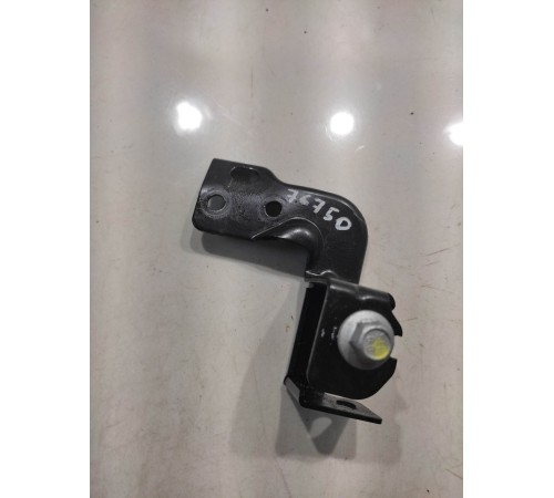 Крепеж патрубка высокого давления