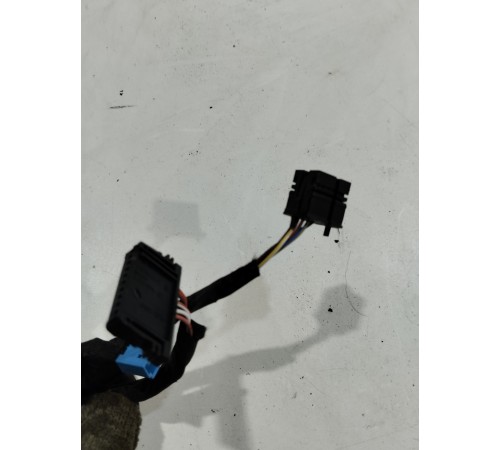 Электропроводка двери (передняя правая)