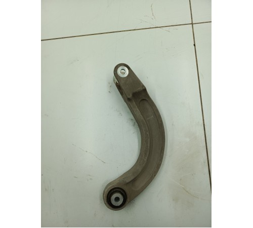 Рычаг задний левый