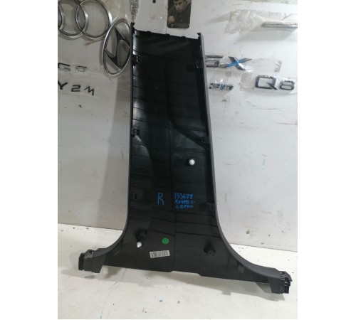 Накладка центральной стойки правая