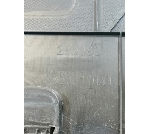 Обшивка крышки багажника