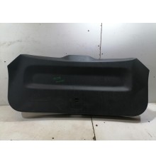 Обшивка крышки багажника