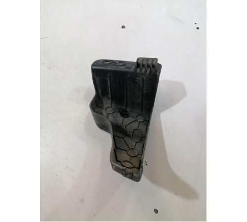 Пыльник бампера задний левый