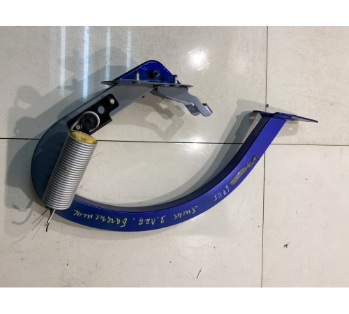 Петля багажника (задняя,левая)