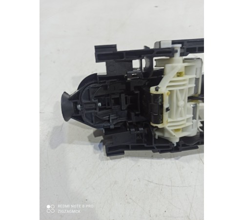 Ручка двери (передняя правая внешняя)