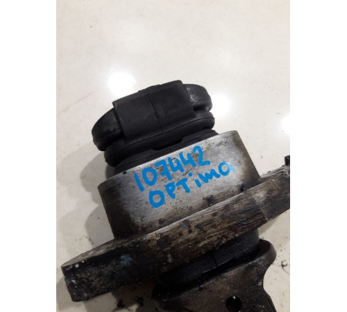 Опора двигателя задняя