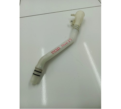 Горловина бочка омывателя