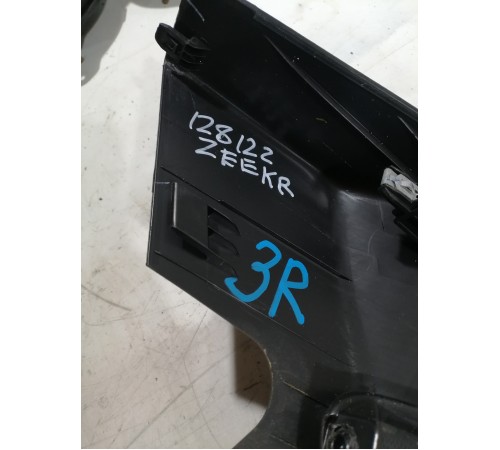 Накладка стойки задняя правая