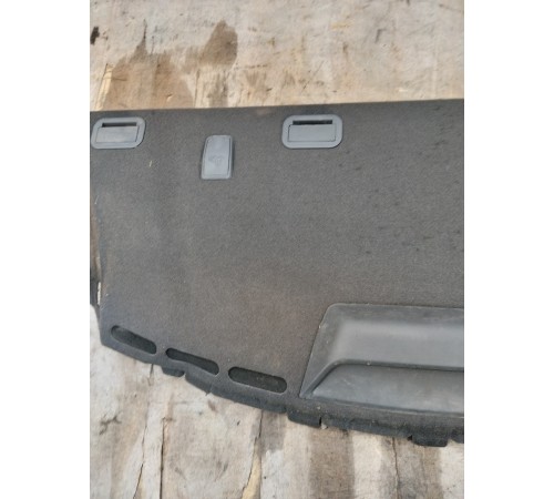 Полка багажника со встроенным стоп сигналом