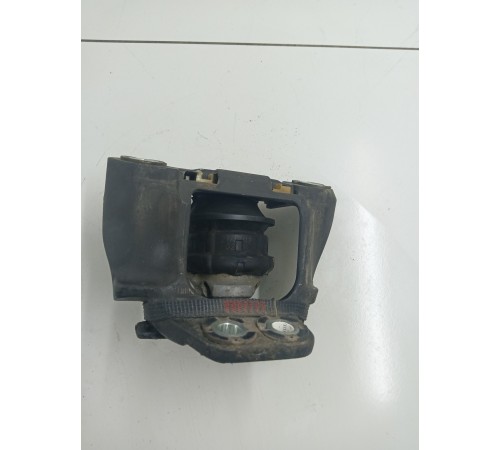 Опора двигателя правая