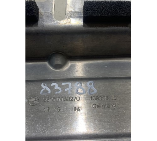 Кронштейн(крепление) блока управления задний левый