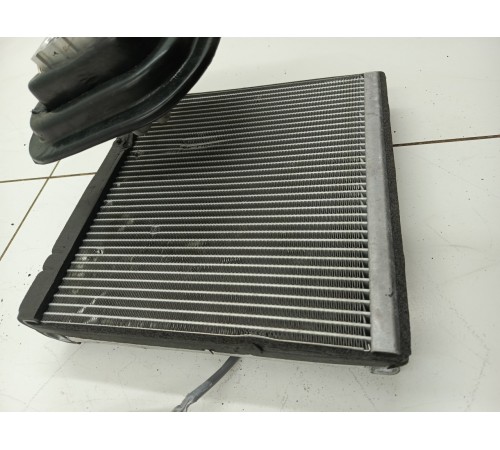 Радиатор кондиционера салонный испаритель