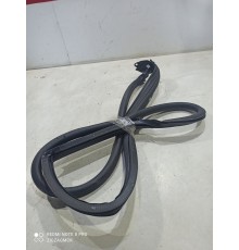 Уплотнитель двери(задний правый)