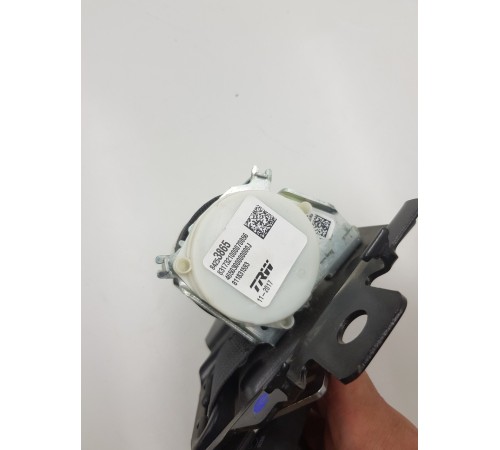 Ремень безопасности задний центральный