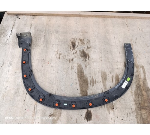 Накладка крыла передняя правая