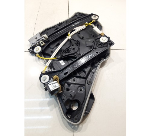 Стеклоподъёмник (задний, правый)