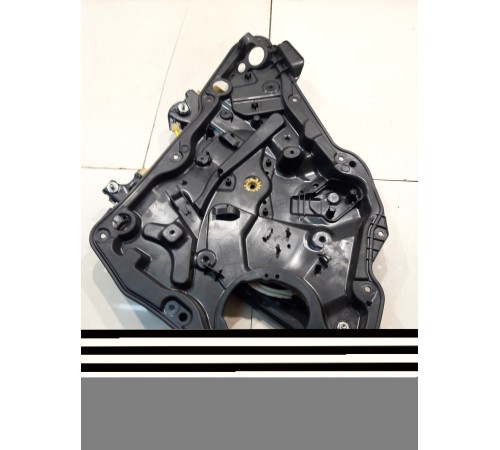 Стеклоподъёмник (задний, правый)