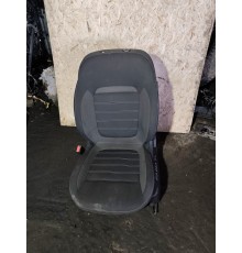 Сиденье переднее левое