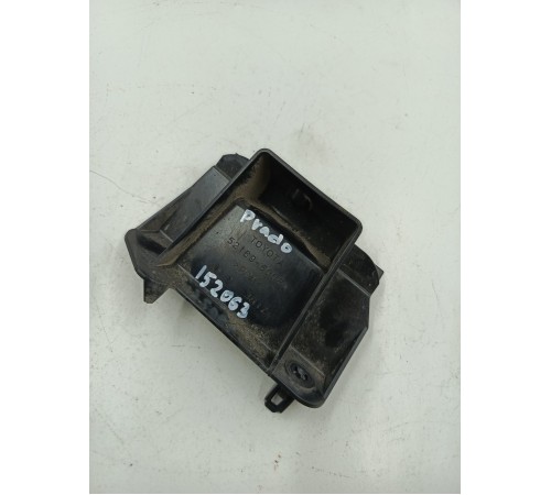 Кронштейн заднего бампера правый