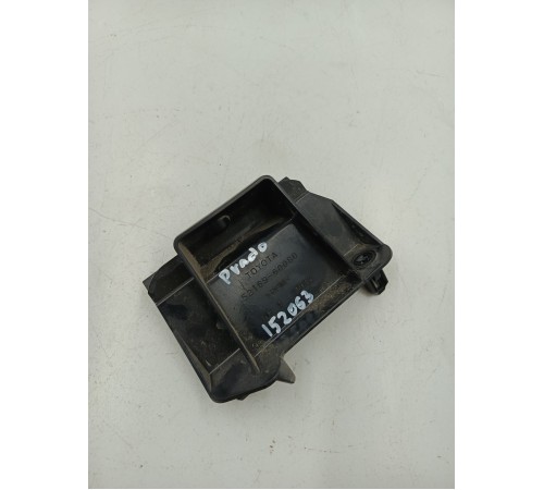 Кронштейн заднего бампера правый