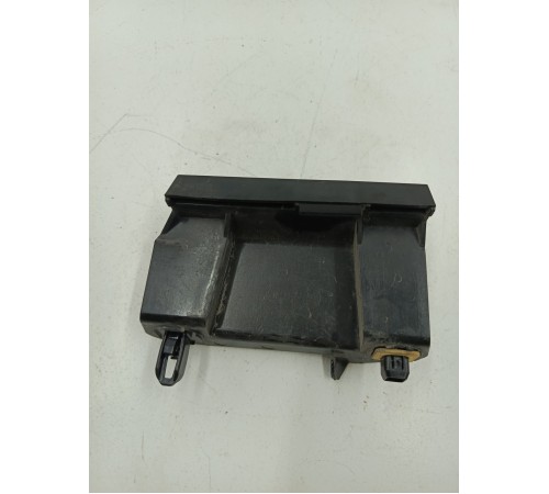 Кронштейн заднего бампера правый