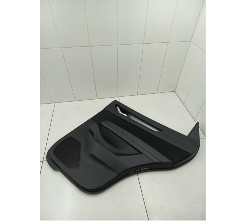 Обшивка двери задняя правая