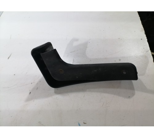 Брызговик задний левый