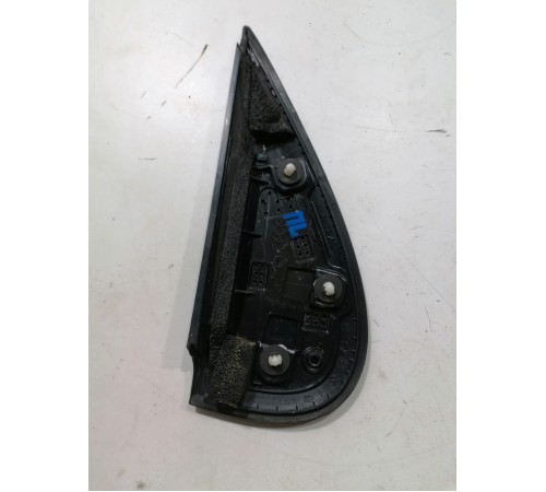 Боковая накладка торпеды правая