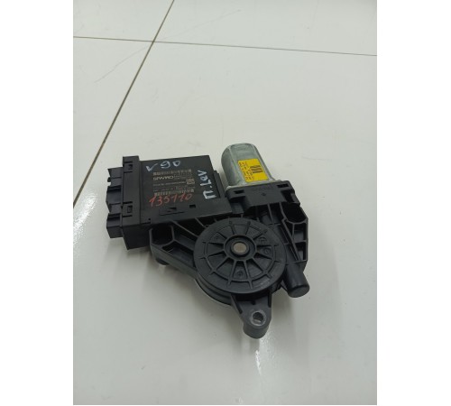 Моторчик стеклоподъемника передний левый