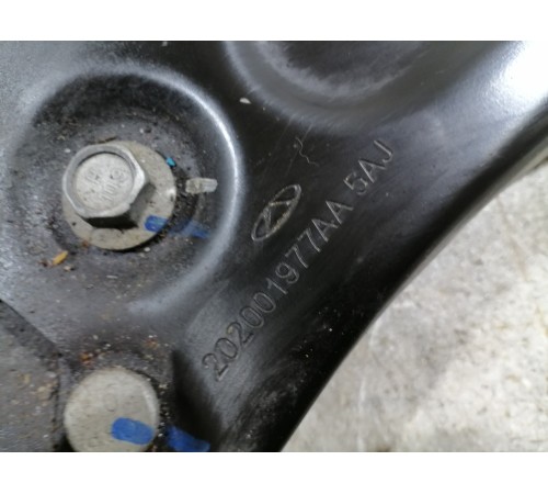 Рычаг передний левый 